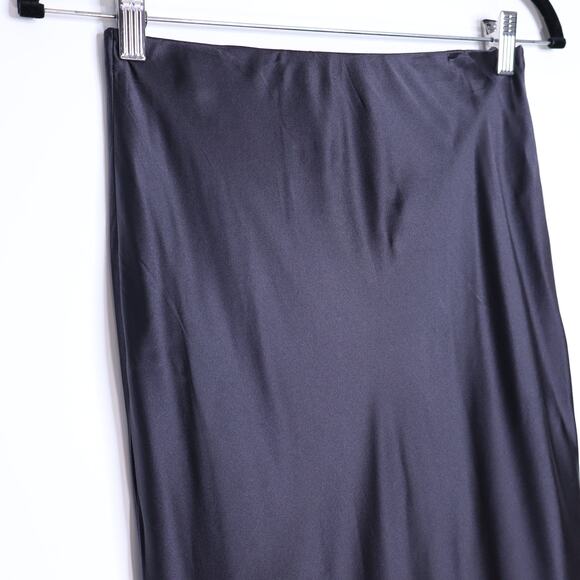 BANANA REPUBLIC NWT Dreamer Silk Maxi Skirt Black High Slit Unlined Women's 2XS - Picture 6 of 9
